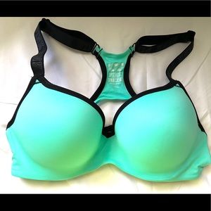 PINK Victoria’s Secret Sports Bra